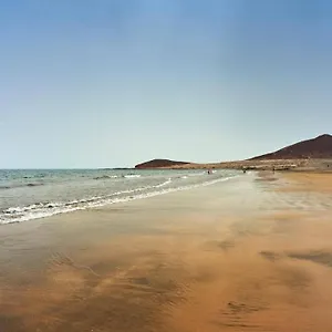 https://vv-el-mdano-sur.in-canary-islands.com