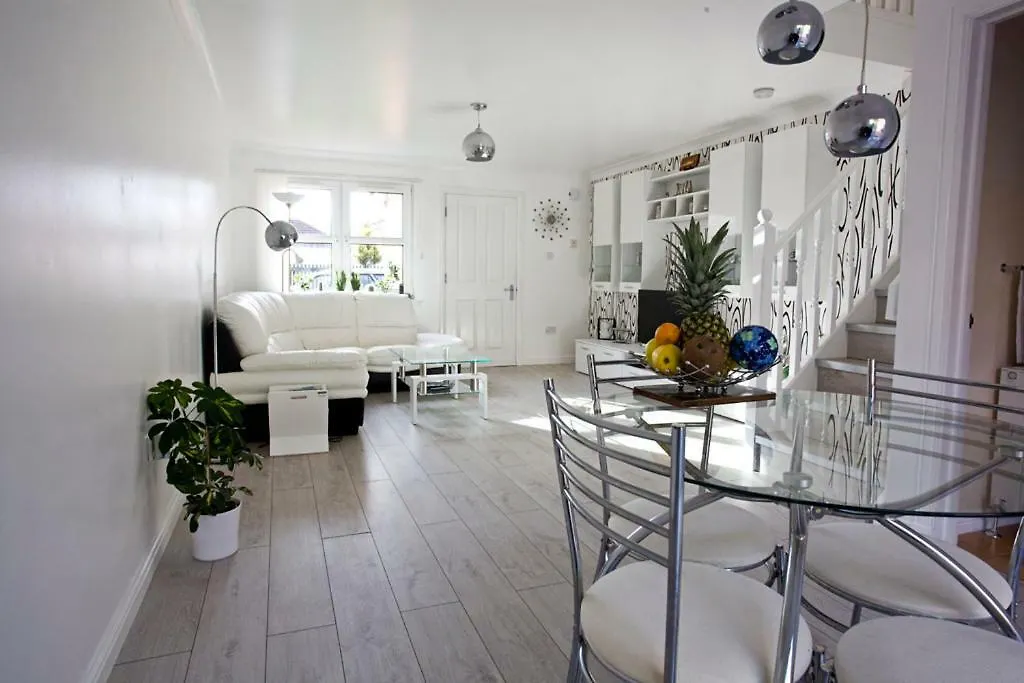 Gala Rooms Homestay - Free Parking Edinburgh